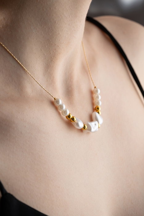 Heliophilia Silver Collar Dorado y Blanco con Colgante de Aleación Heliophilia Silver Collar Dorado y Blanco con Colgante de Aleación